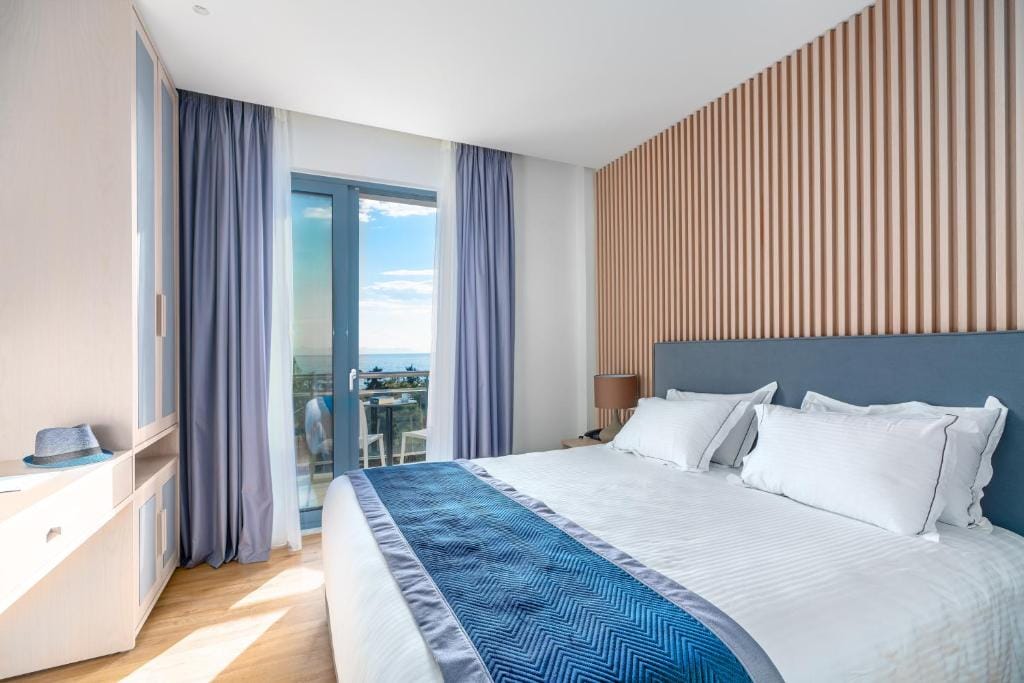 Glyfada Riviera Hotel — 2
