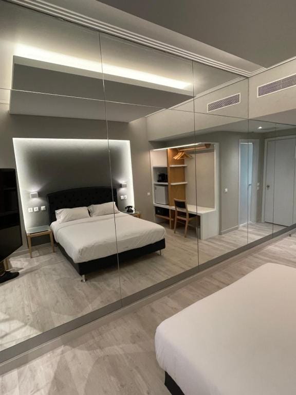 Kreoli Hotel — 2