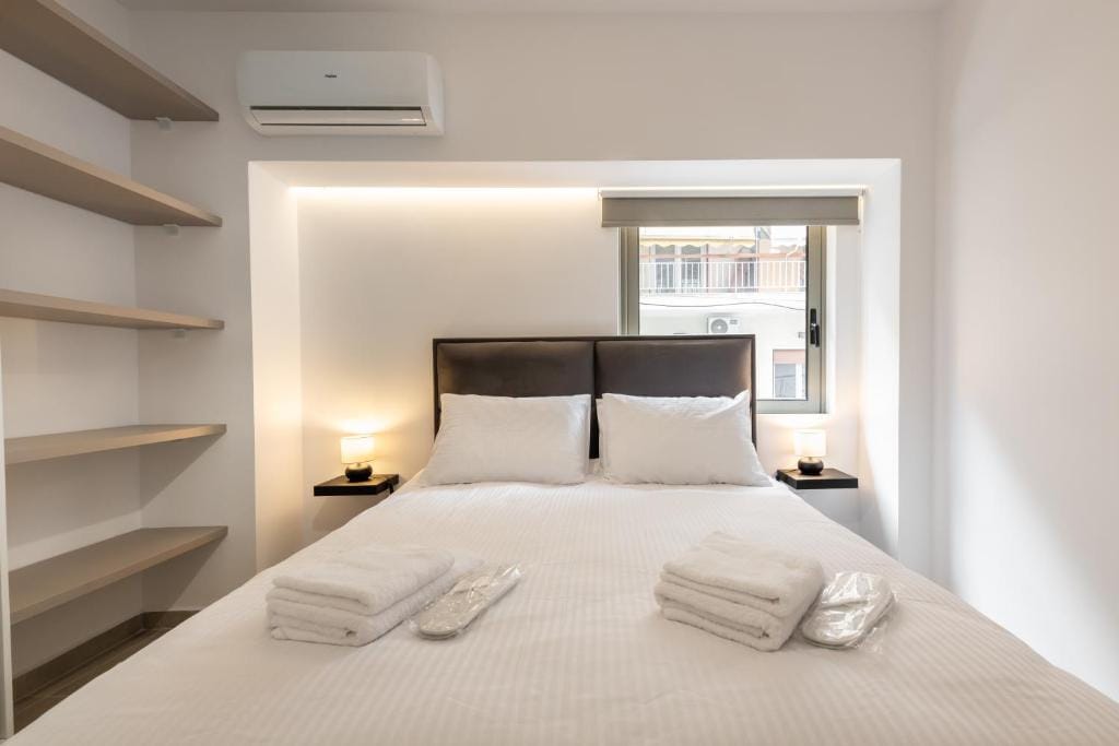 M20 Athens Apartments — 2