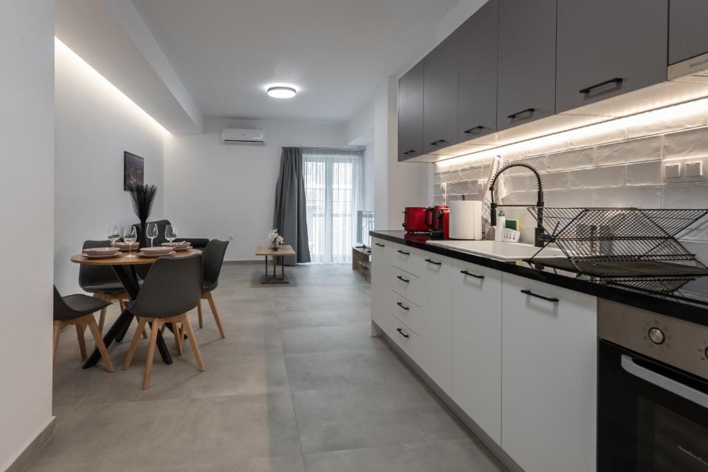 M20 Athens Apartments — 4