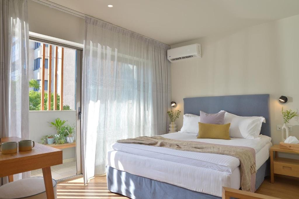 MIRIVILI hospitality & wellness — 2
