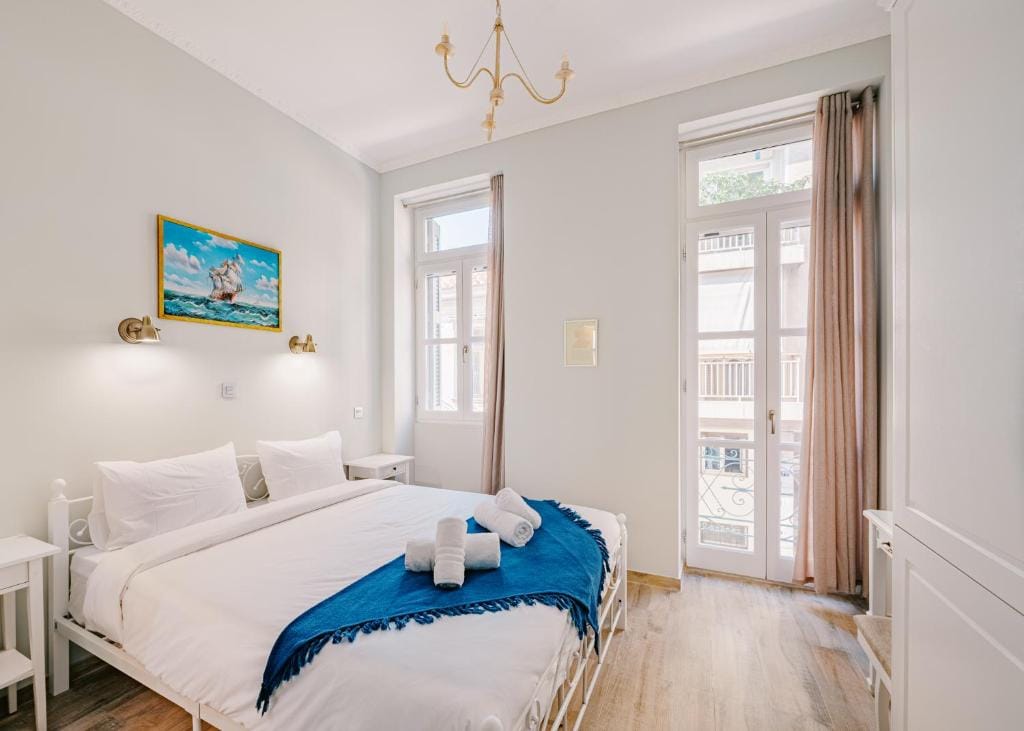 Neapolis 1897 Boutique Luxury Rooms — 4