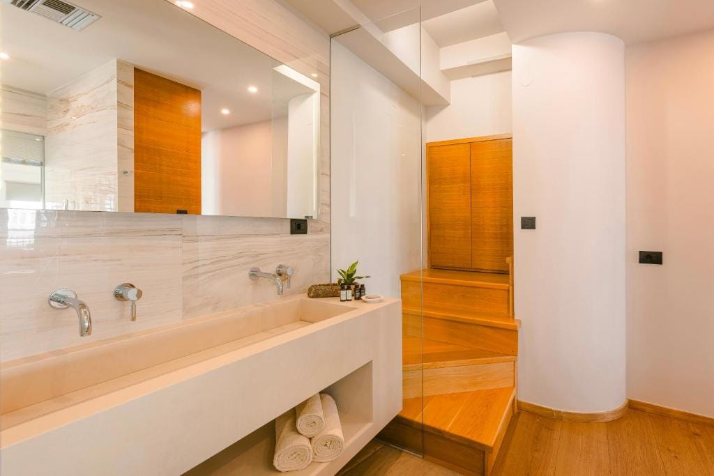 Querini Luxury Suites — 3