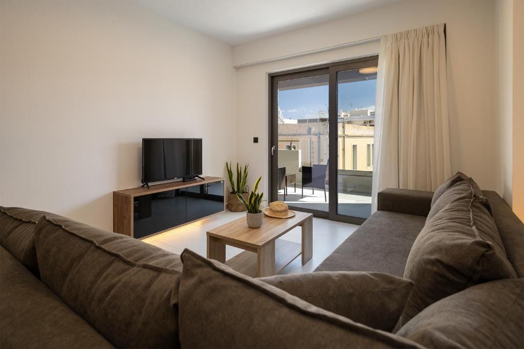 Ruby Luxury Suites — 2
