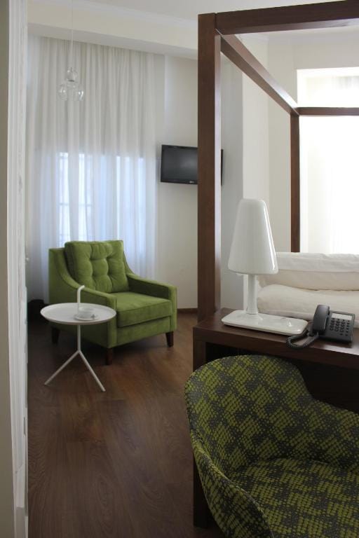 Hotel Metropolis — 5