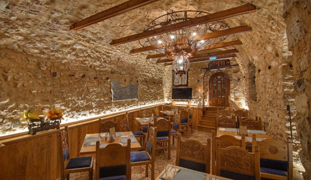 KAMARES Historic Boutique Hotel & Spa — 4