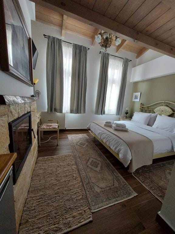 VIRSA BOUTIQUE ROOMS — 2