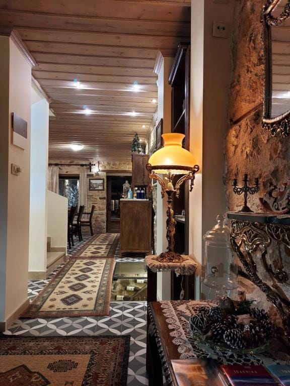 VIRSA BOUTIQUE ROOMS — 4