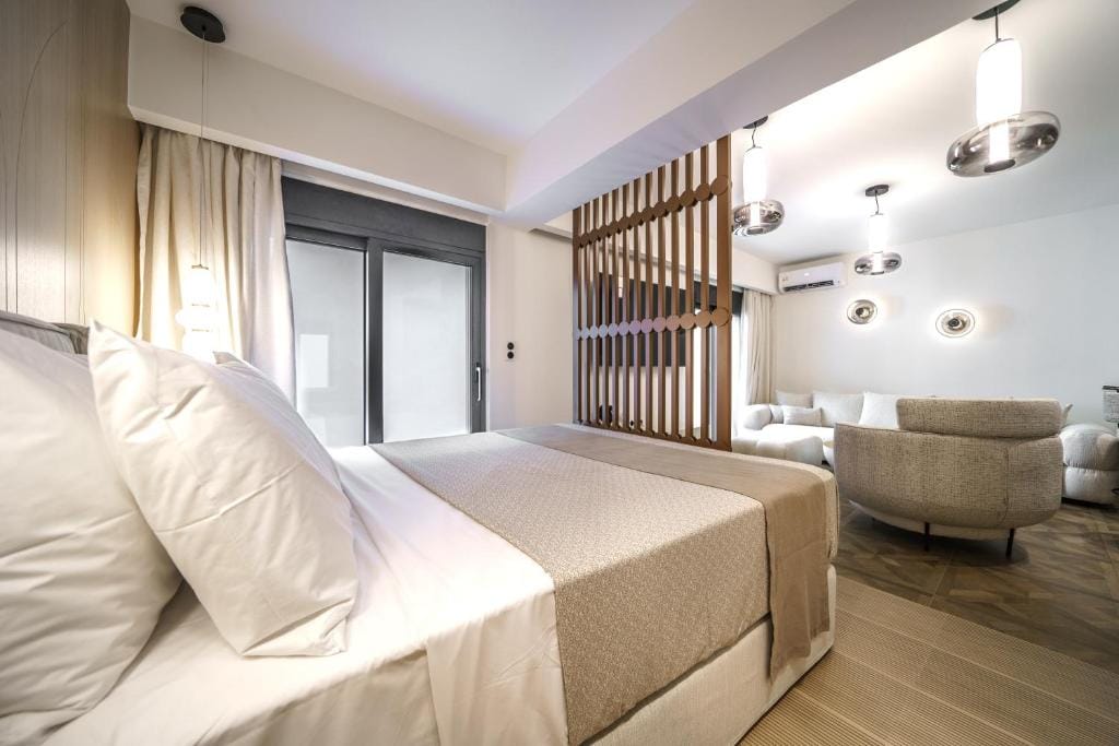 Allegro Suites — 3