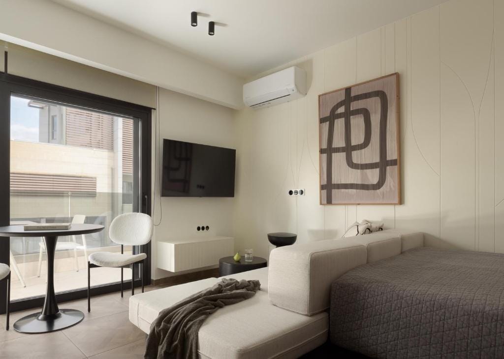 Allegro Suites — 5