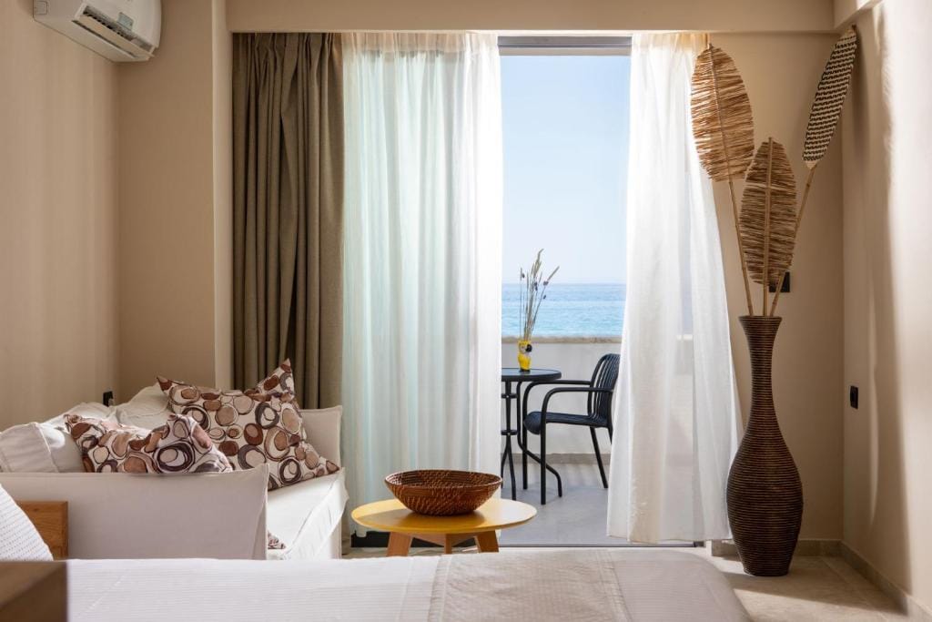 Ammos Suites — 2
