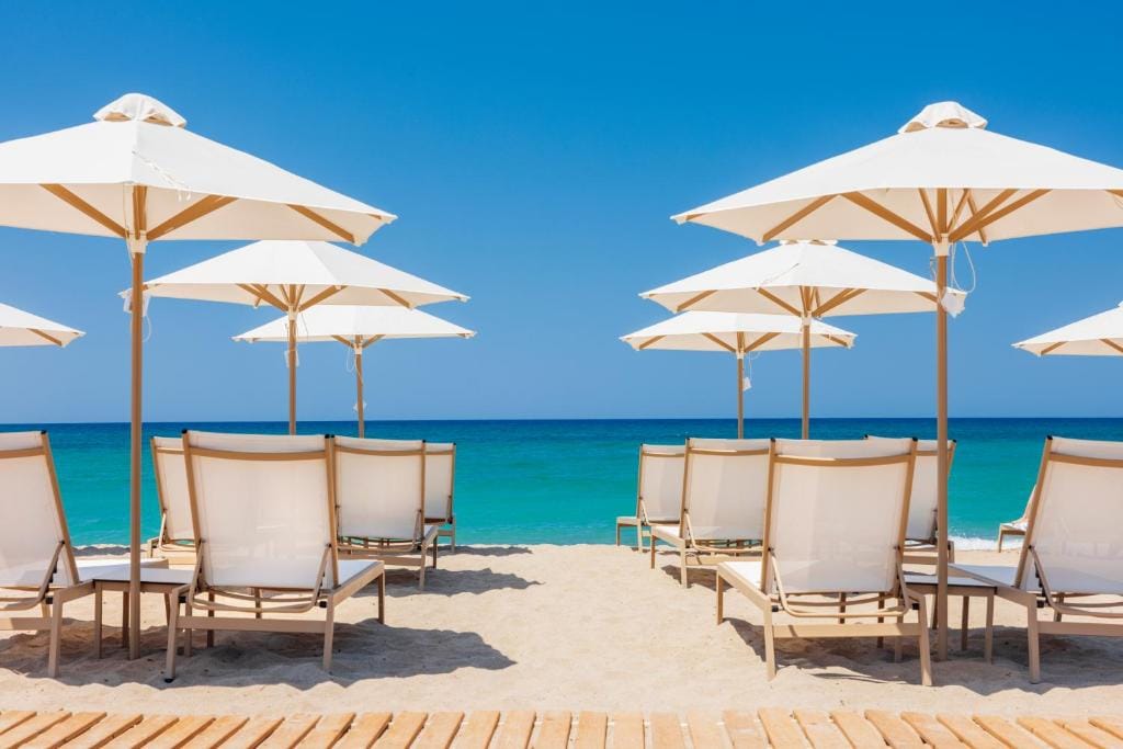Calla Luxury Seafront Suites — 5