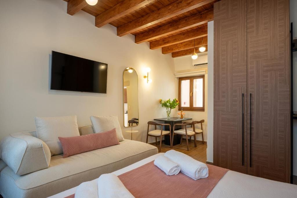Casa D'oro - Luxury Suites — 2