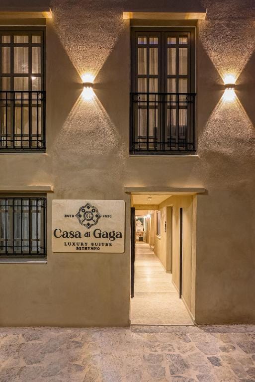 Casa di Gaga Luxury Suites — 3