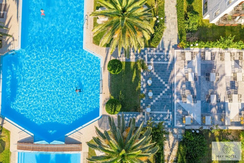 May Beach Hotel — 4