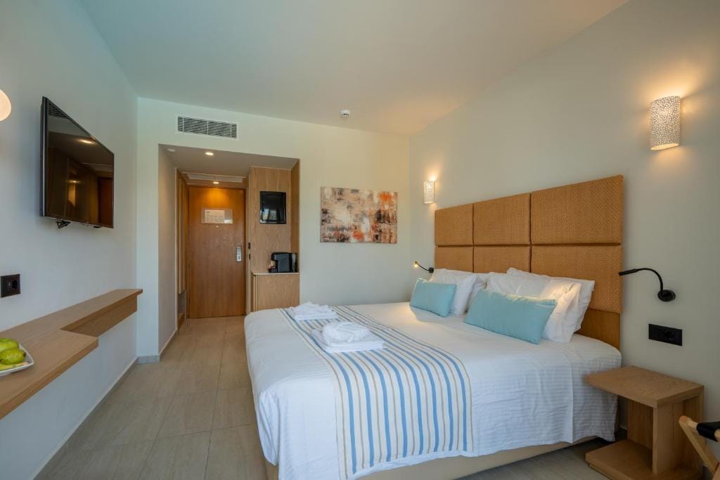 Minos Hotel — 3