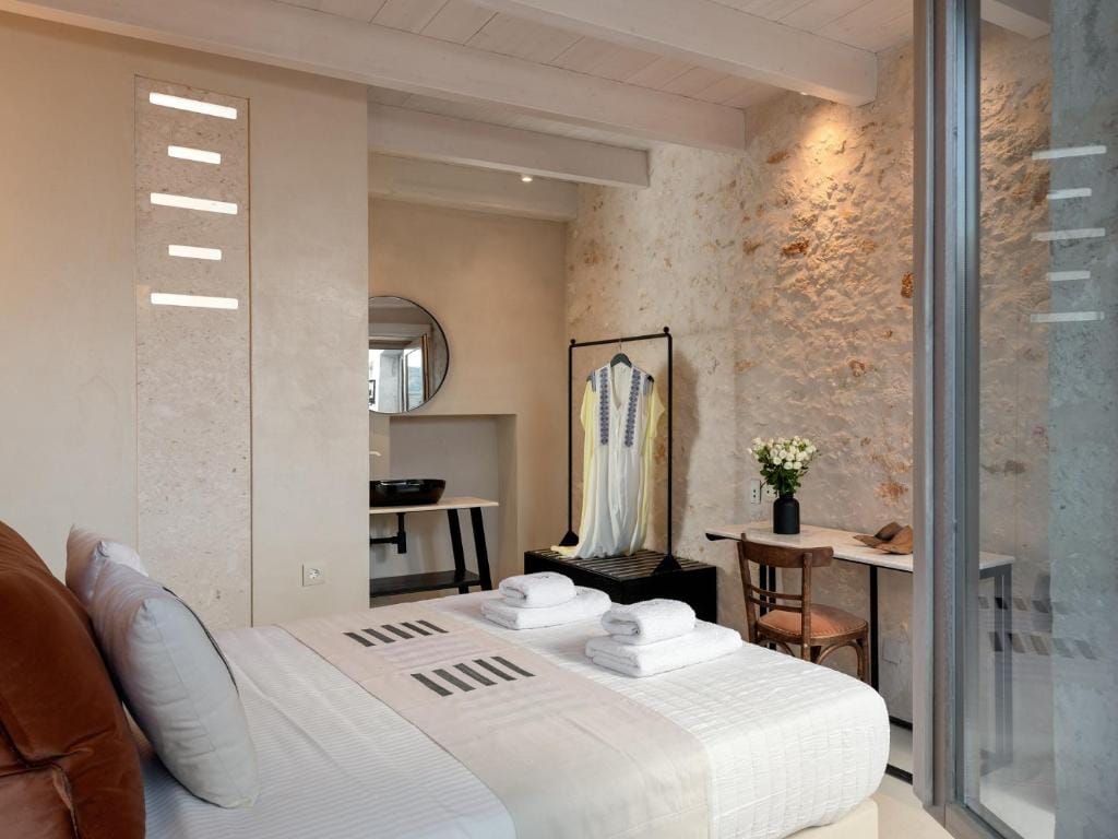 Sutor Chic Manor — 5